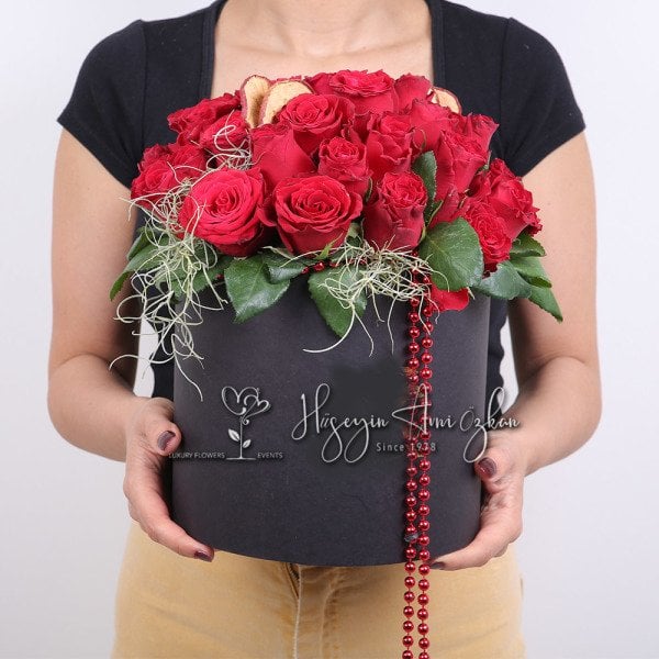 Red Roses Box