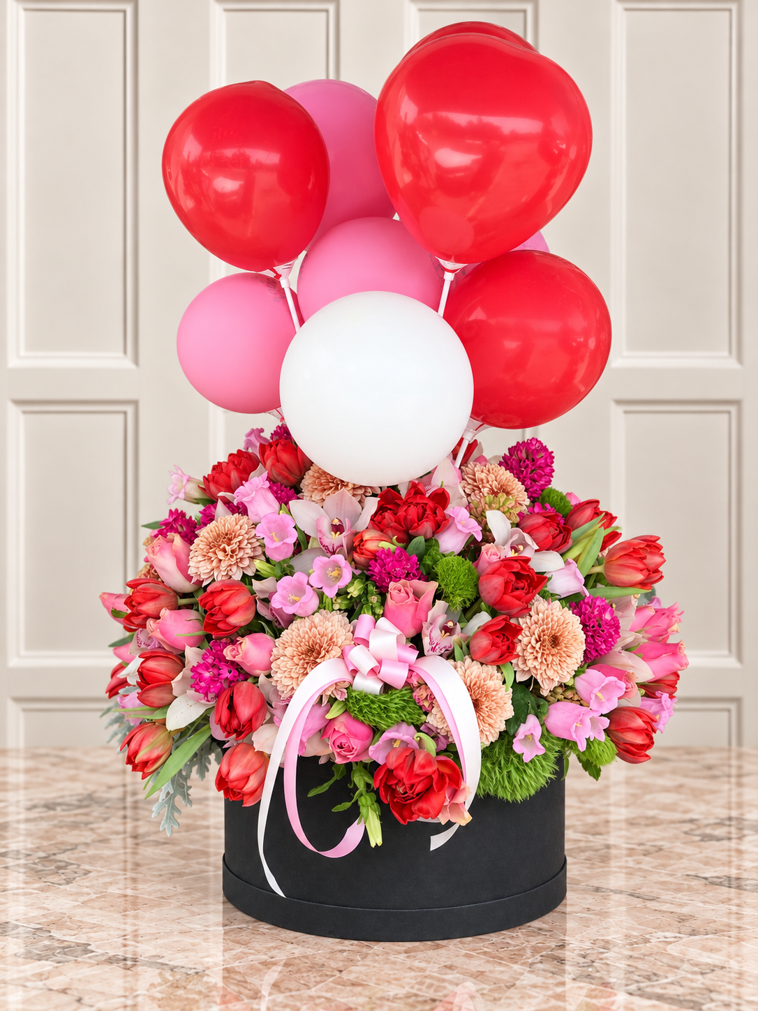 Balonlu Pembe Ve Kırmızı Premium Çiçek Kutusu