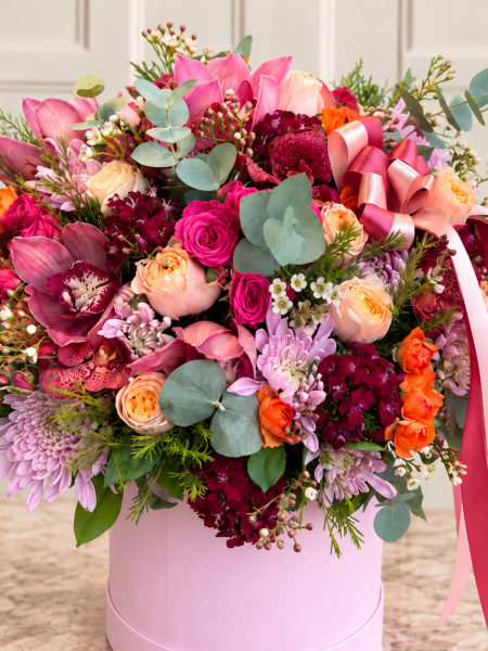 Cymbidium Orkide, Gül Ve Anastasia Aranjmanı