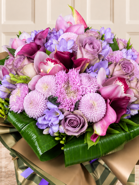 Pembe Cymbidium Ve Lila Gül Buketi